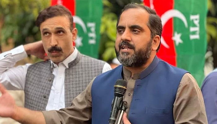 فوٹو/ فیس بک : عرفان سلیم