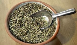 ہر غذا کے بعد سونف کھانے کے حیران کن فوائد