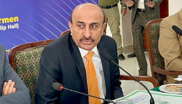 وزیر تعلیمی بورڈ سندھ محمد اسماعیل راہو۔فوٹو: فائل