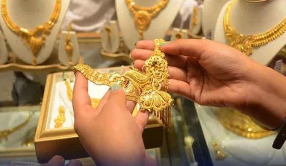 ملک میں سونے کی قیمت معمولی اضافے کے بعد آج پھر کم ہو گئی