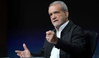 1 کروڑ 40 لاکھ افراد جانیں قربان کرنے کیلئے تیار ہیں: ایرانی صدر