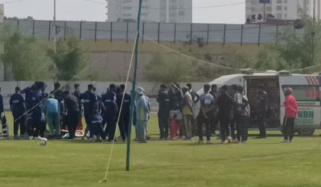 کراچی: اسلام آباد یونائیٹڈ کی نیت پریکٹس میں سر پر گیند لگنے سے پلیئر زخمی، اسپتال منتقل