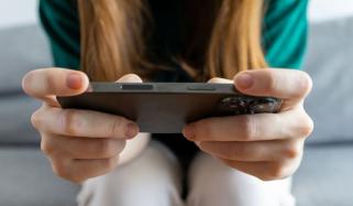 یونان کا 15 سال سے کم عمر بچوں کیلئے سوشل میڈیا پر پابندی کا اعلان