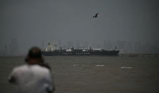 ایران امریکا جنگ بندی کے بعد 2 جہاز آبنائے ہرمز سے گزر گئے