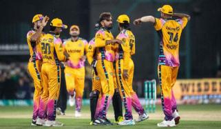 پی ایس ایل 11، حیدر آباد کنگزمین کا پشاور زلمی کو 146 رنز کا ہدف