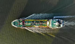 آبنائے ہرمز سے تیل بردار جہازوں نے بغیر اجازت گزرنے کی کوشش کی تو تباہ کر دینگے: ایران کا انتباہ