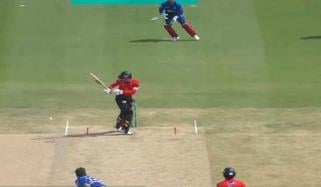 پی ایس ایل 11: اسلام آباد یونائیٹڈ کیخلاف لاہور قلندرز کی بیٹنگ جاری