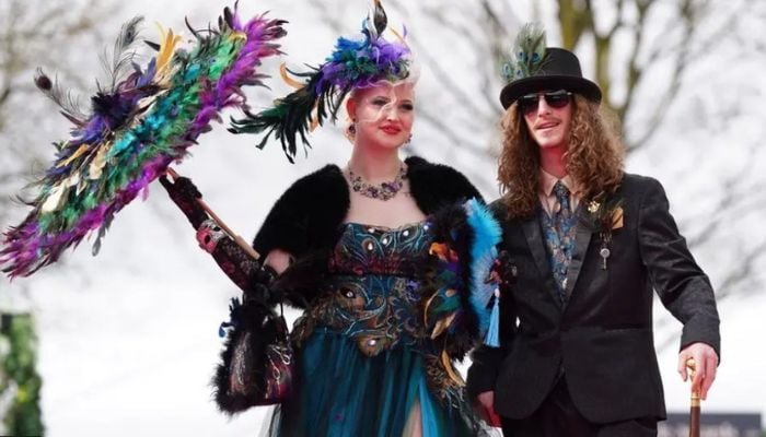 Grand National 2026: Ladies day at Aintree, dress code, tips, banned items—know all details