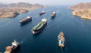 آبنائے ہرمز محدود پیمانے پر کھولنے کا اعلان، ایران کی سخت شرائط برقرار