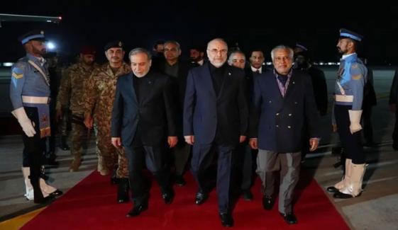 ایران کا اعلیٰ سطح کا وفد امریکا سے مذاکرات کے لیے اسلام آباد پہنچ گیا