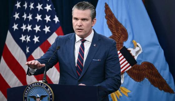 2 امریکی جہاز آبنائے ہرمز سے گزر کر خلیج عرب پہنچ گئے، پیٹ ہیگستھ