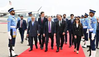 امریکا قطر سمیت دیگر ممالک میں منجمد ایرانی اثاثے بحال کرنے پر آمادہ ہو گیا: برطانوی میڈیا