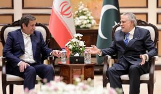 مرکزی بینک ایران کے گورنر عبدالناصر ہمتی کی نائب وزیراعظم اسحاق ڈار سے ملاقات 