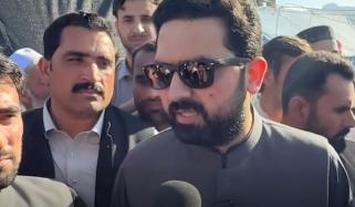 افغانی ہمارے بہن بھائی، بےحرمتی کی اجازت نہیں دیں گے، سہیل آفریدی