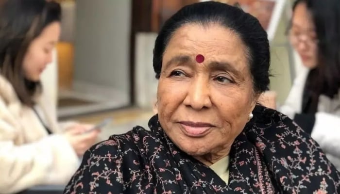 Asha Bhosle health update sparks relief as family debunks cardiac arrest claims