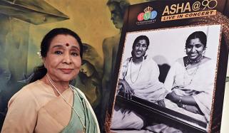 آشا بھوسلے کتنے سو کروڑ اثاثوں کی مالکن تھیں؟