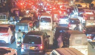 کراچی، کورنگی شاہ فیصل پل پر ٹریفک جام کیوں ہوا؟ تفصیل سامنے آگئی