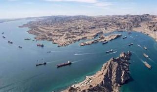 آبنائے ہرمز کے قریب پہنچنے والے فوجی جہازوں سے سختی سے نمٹا جائے گا، ایرانی پاسداران انقلاب