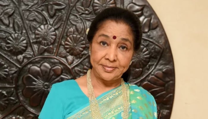 Asha Bhosle’s son makes emotional appeal ahead of funeral