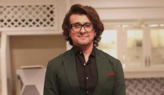 سونو نگم نے کتنی بڑی زمین کتنے کروڑ میں فروخت کی؟