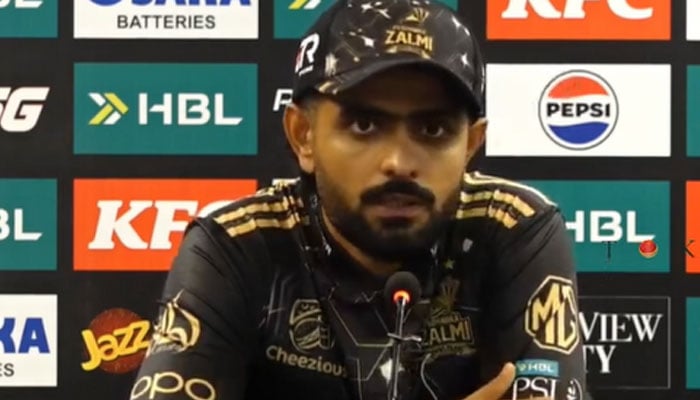 مختلف پوزیشن پر مختلف انداز میں کھیلنا ہوتا ہے، بابر اعظم