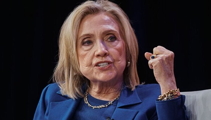 ہیلری نے ٹرمپ کی سوشل میڈیا پوسٹوں کو افسوسناک قرار دیدیا