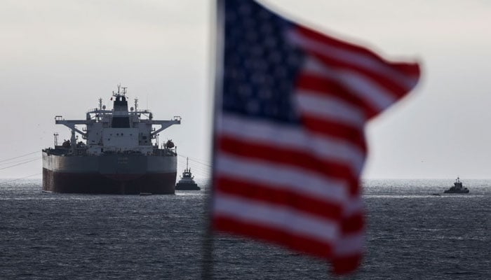 آبنائے ہرمز سے 24 گھنٹے میں ایک بھی ایرانی جہاز نہیں گزر سکا، سینٹ کام