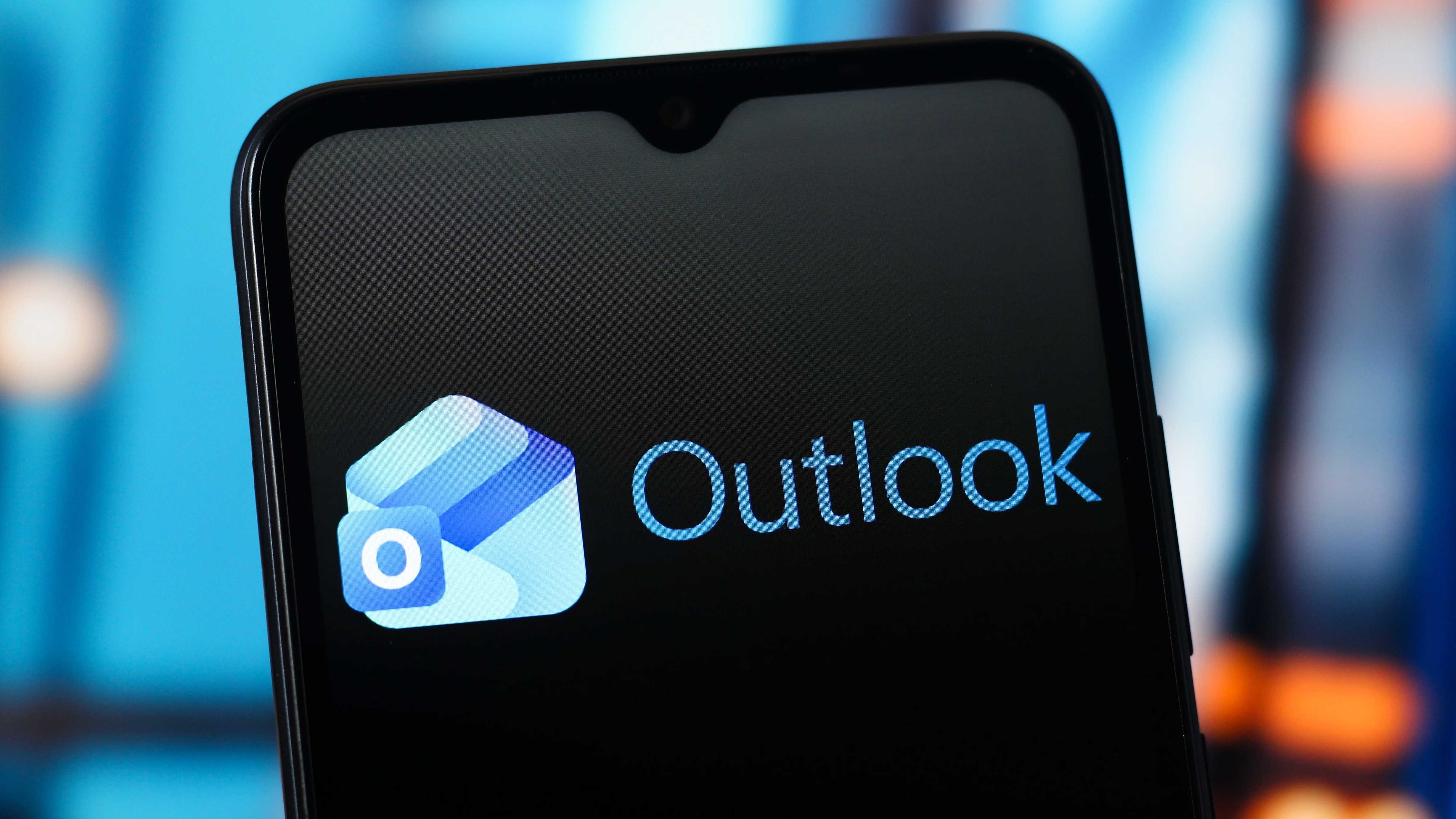 Microsoft to shut down Outlook Lite on THIS date