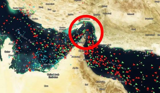 آبنائے ہرمز کی ناکہ بندی: ایران کو روزانہ 435 ملین ڈالرز کا نقصان ہونے کا خدشہ