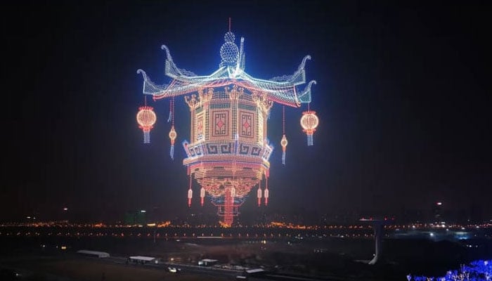 چین نے 22 ہزار سے زائد ڈرونز ایک ساتھ اُڑا کر عالمی ریکارڈ بنادیا