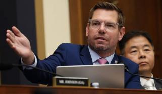 جنسی زیادتی کے الزامات: امریکی قانون ساز ایرک سوالویل کیخلاف پانچویں خاتون سامنے آ گئیں