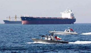 آبنائے ہرمز پر امریکی ناکہ بندی، ایران کیسے متاثر ہوسکتا ہے؟