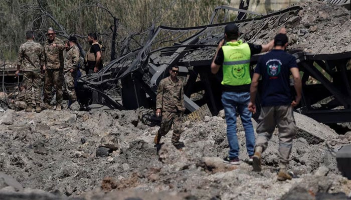 لبنان میں اسرائیلی بمباری سے تباہی کا ایک منظر(تصویر سوشل میڈیا)۔