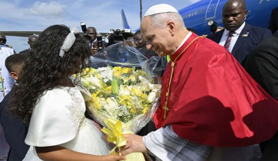 دنیا چند ظالم حکمرانوں کے ہاتھوں تباہ ہو رہی ہے، پوپ لیو