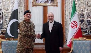 فیلڈ مارشل عاصم منیر کی تہران میں ایرانی پارلیمنٹ کے اسپیکر باقر قالیباف سے ملاقات 