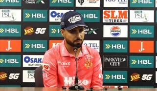 میں فہیم اشرف ہوں، عبد الرزاق یا اظہر محمود نہیں بن سکتا: فہیم اشرف