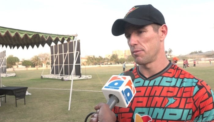 ٹیم راولپنڈیز میں شامل نیوزی لینڈ کے کرکٹر کول مکونکی