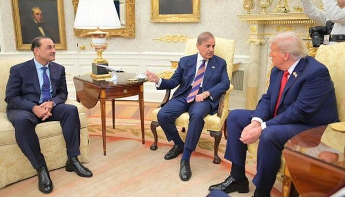 صدر ٹرمپ کا ایران پر ملٹری اسٹرائیکس روکنے کا حالیہ بیان پاکستان کی سفارتی کوششوں کا آئینہ دار