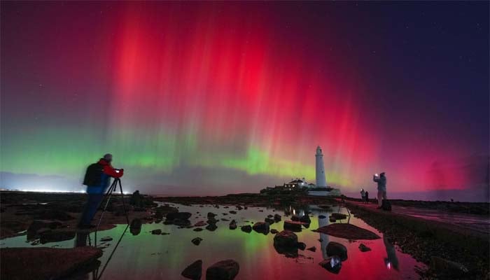Northern lights may be visible as far south as Illinois, Oregon tonight