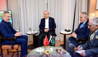 وزیرِاعظم شہباز شریف کی ترک وزیر خارجہ سے ملاقات