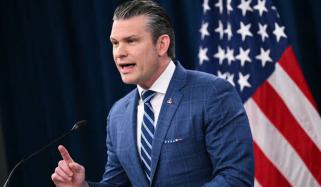 امریکی وزیرِ جنگ پیٹ ہیگسیتھ کو اپنی پالیسیوں کو مذہبی ٹچ دینا مہنگا پڑ گیا