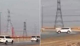 دبئی: بارش میں کرتب دکھانے والے ڈرائیورز کی گاڑیاں ضبط، بھاری جرمانے عائد 