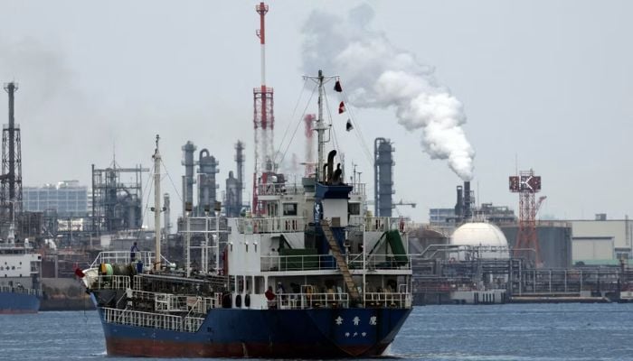 Oil prices plunge 10% as Strait of Hormuz reopens for shipping