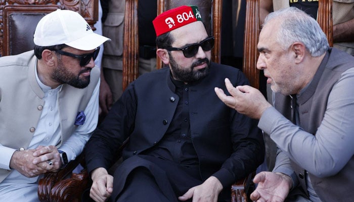 وزیراعلیٰ کا مردان کیلئے 50 ارب کے ترقیاتی پیکیج کا اعلان