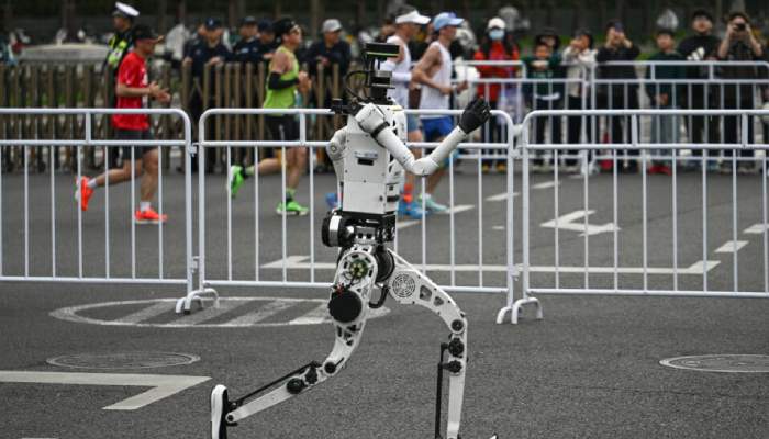 Humanoid robot makes history, outpaces human half marathon world record in Beijing
