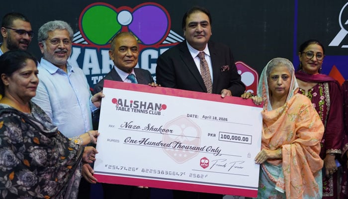 عالمی شہرت یافتہ ٹیبل ٹینس کھلاڑی نازو شکور کیلئے لائف ٹائم اچیومنٹ ایوارڈ