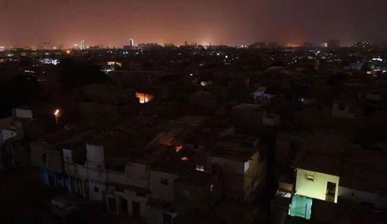 کراچی، مختلف علاقوں میں لوڈشیڈنگ 12 گھنٹوں سے تجاوز کرگئی