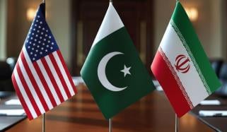 مذاکرات میں شرکت پر مثبت انداز میں غور، حتمی فیصلہ نہیں کیا: ایرانی سیئنر عہدیدار