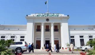 کے پی اسمبلی اجلاس پہلی بار اسمبلی سے باہر پشاور اسٹیڈیم میں بلانے کا فیصلہ