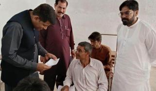 مظفر گڑھ: نویں کا امتحان دینے والوں میں 55 سالہ شخص بھی شامل